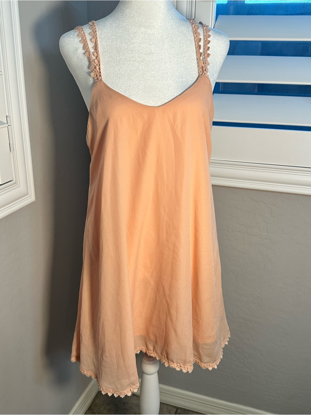 Tobi Peach Lace-Trim dress or camisole